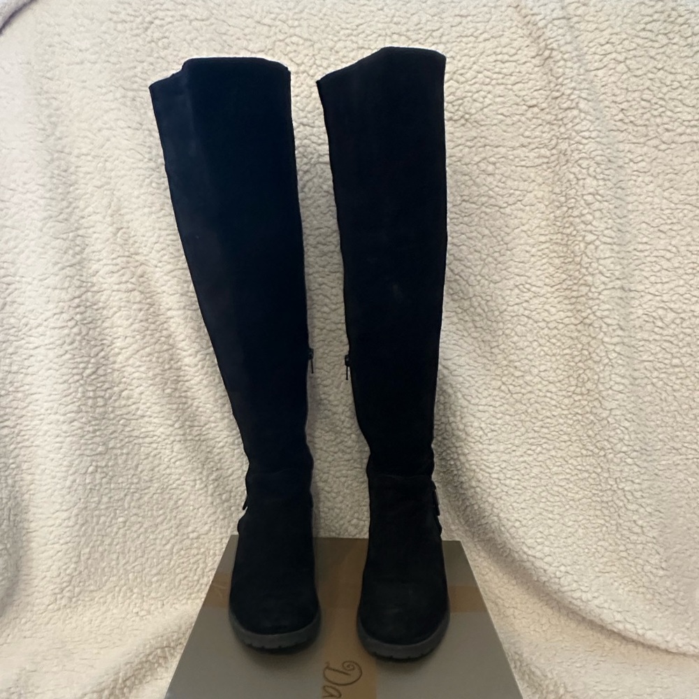 Women’s Italian black suede boots size 9.5